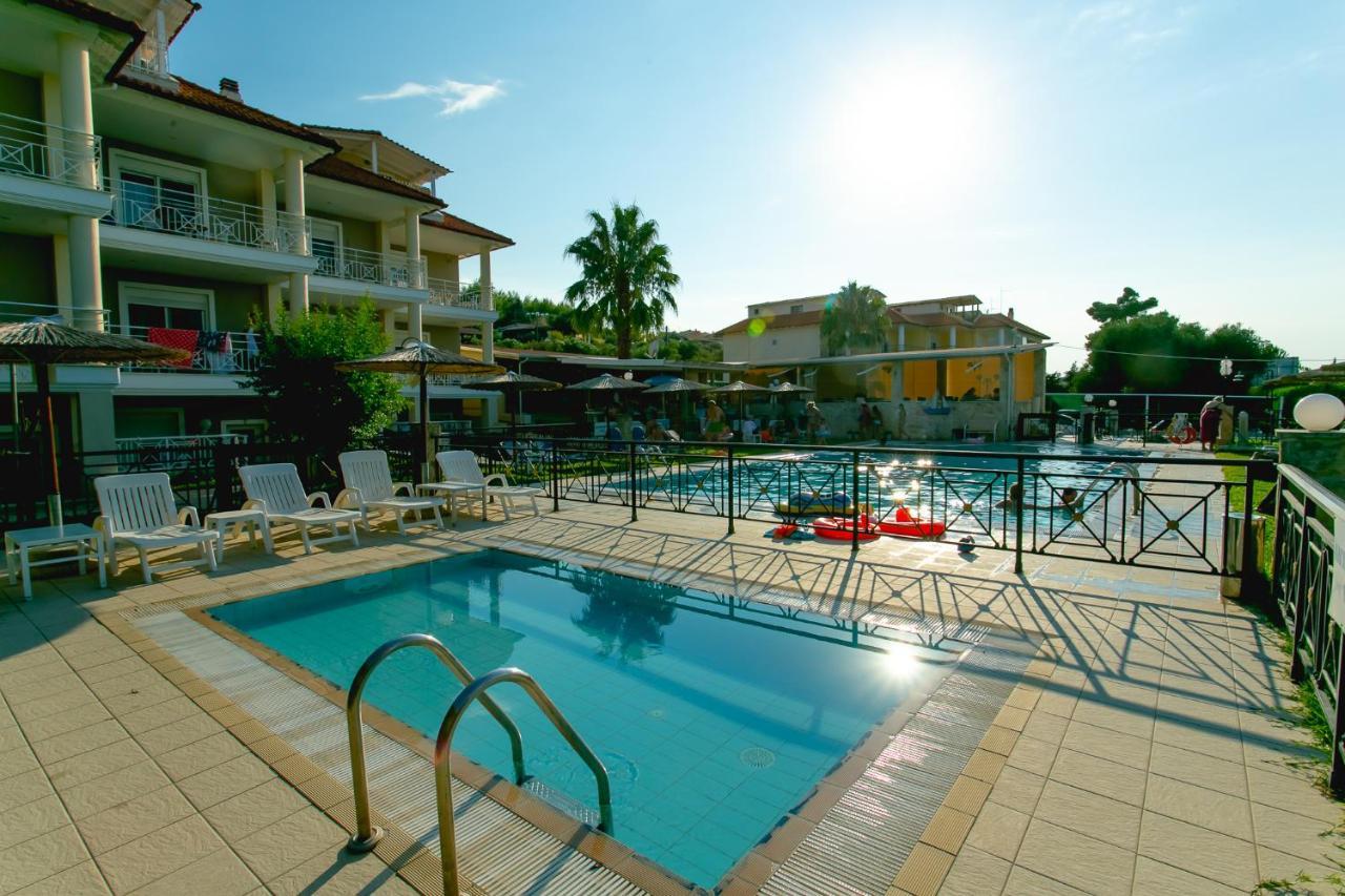 Golden Residence Family Resort Pefkochori Exterior foto