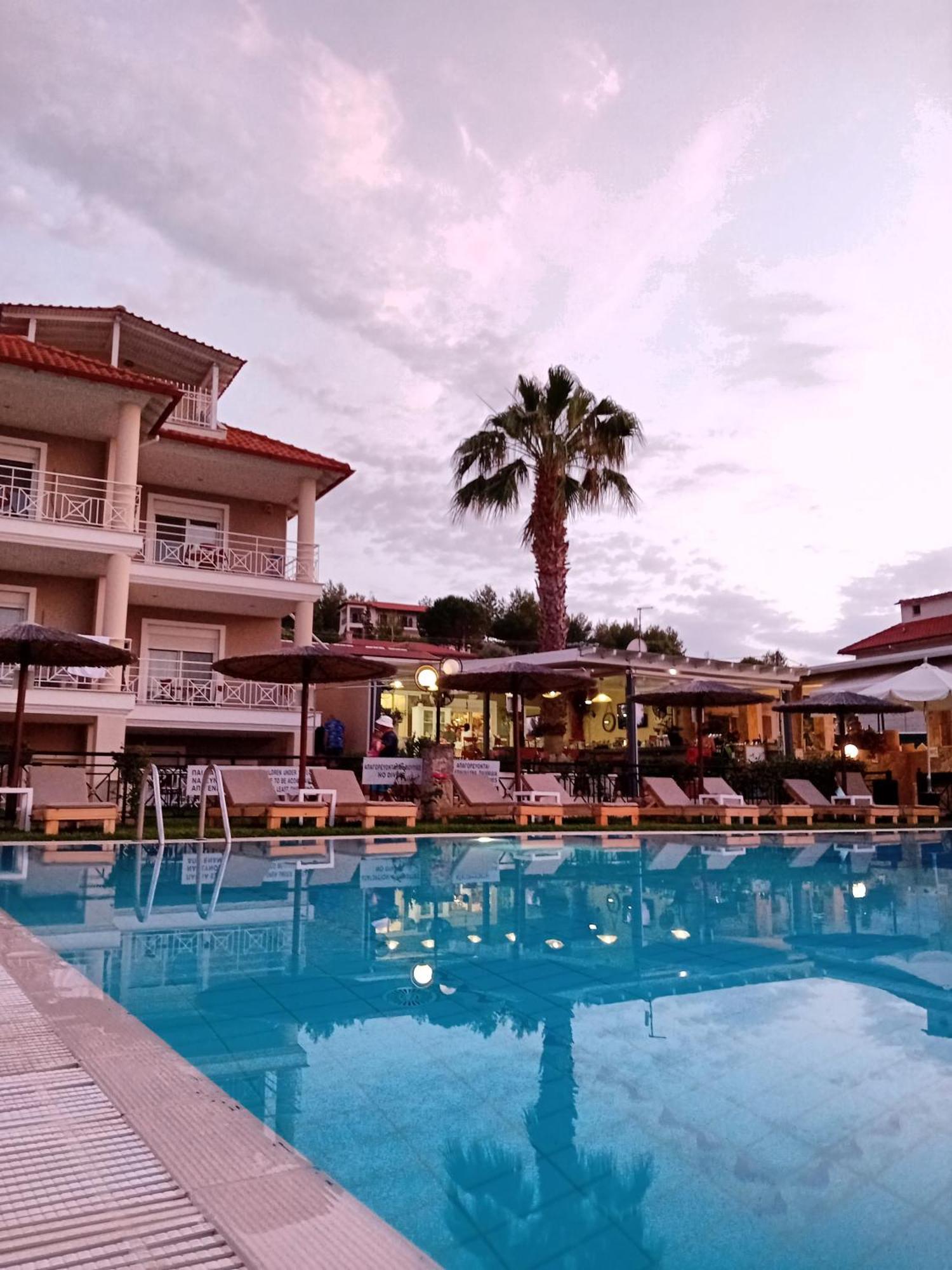 Golden Residence Family Resort Pefkochori Exterior foto